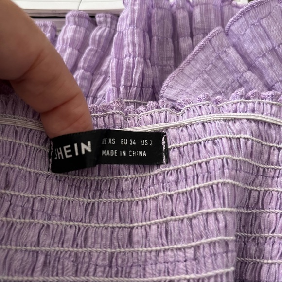 SMOCKED CROPPED TOP IN LAVENDER - Picture 10 of 12